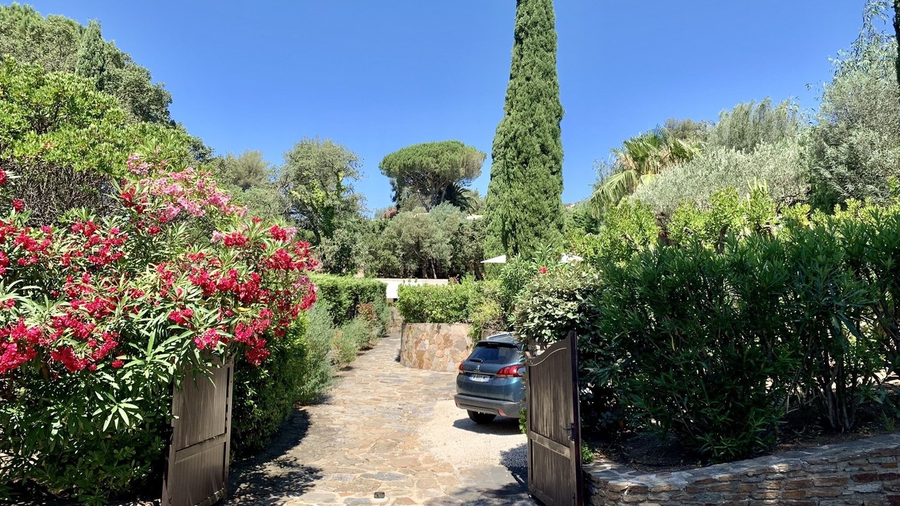 Photo of Outdoor in Cap Benat