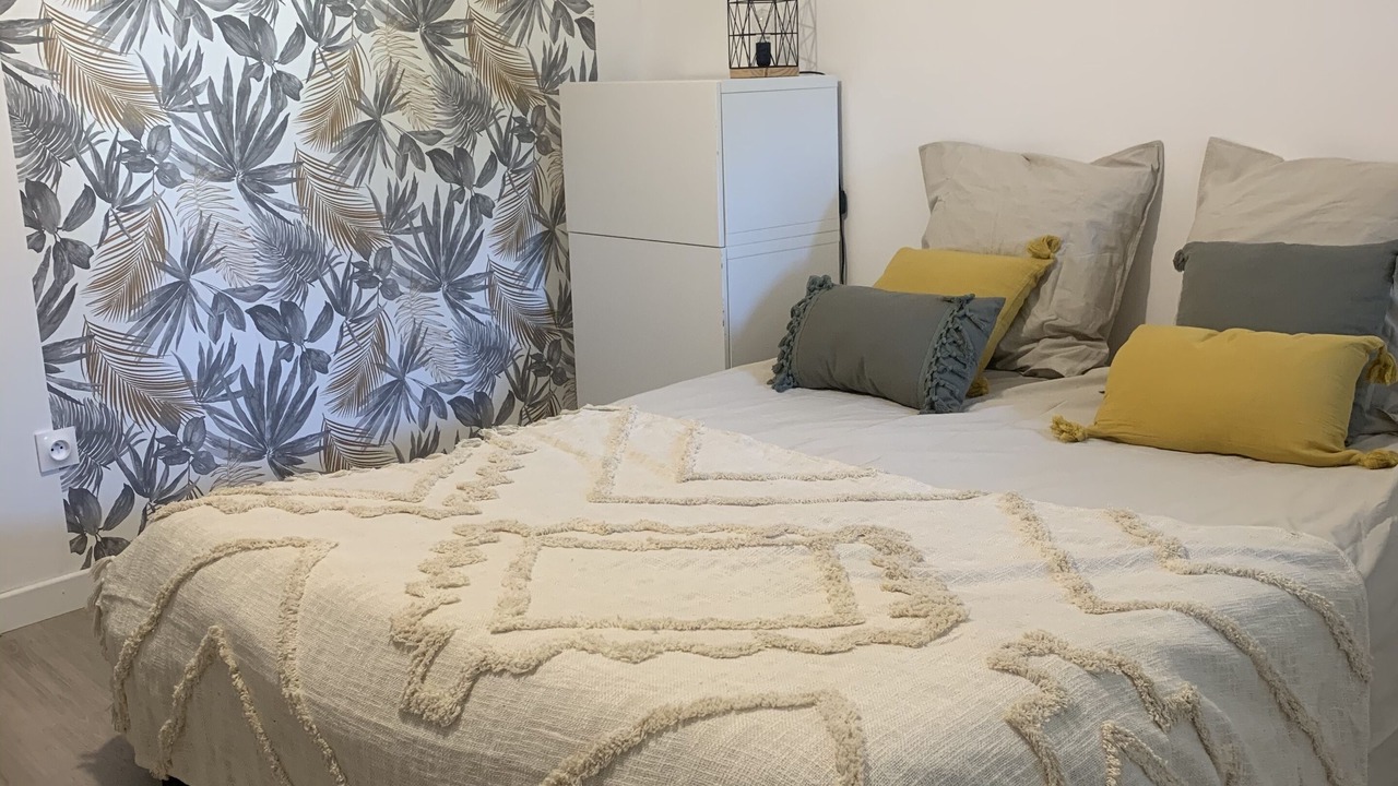 Photo of Bedroom in Morieres-les-Avignon