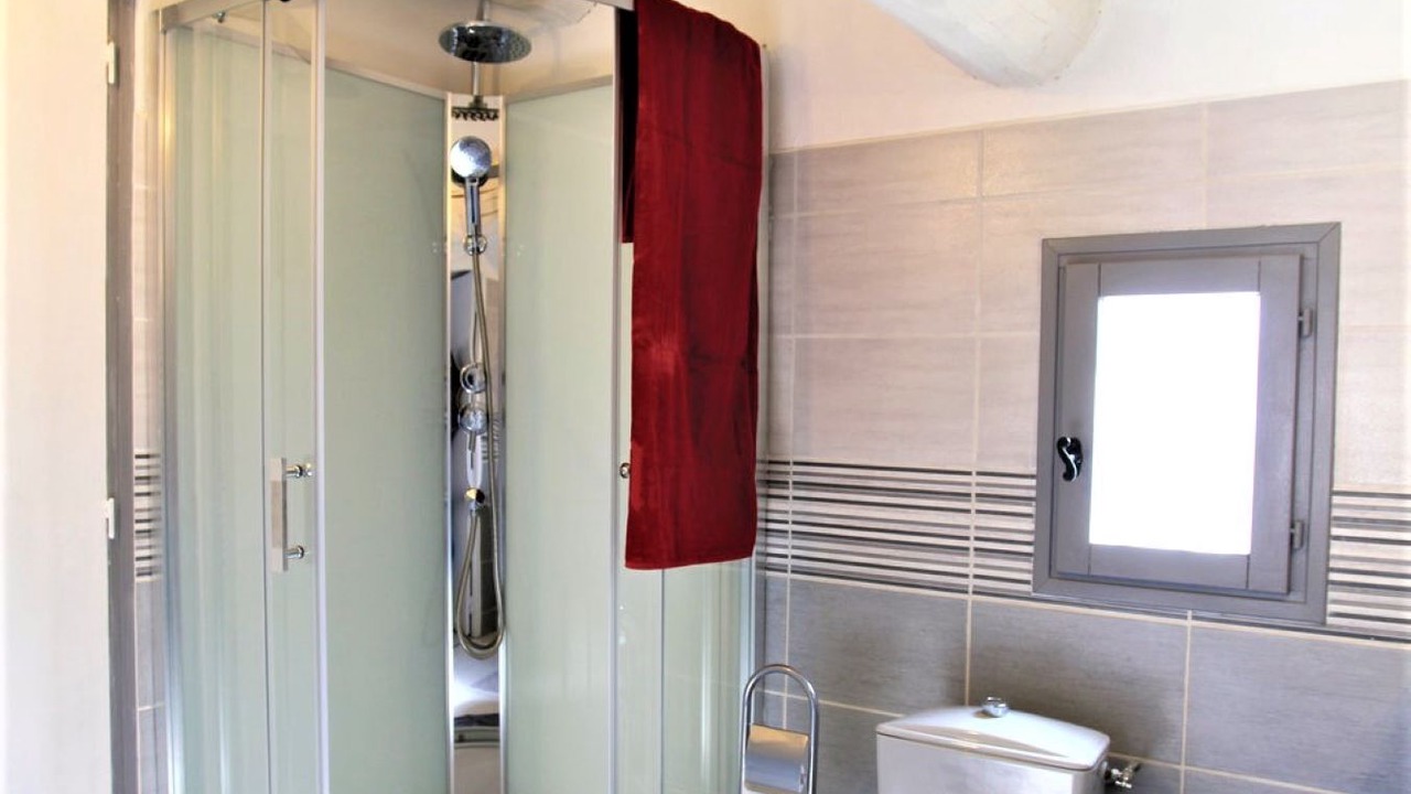 Photo of Bathroom in Avignon