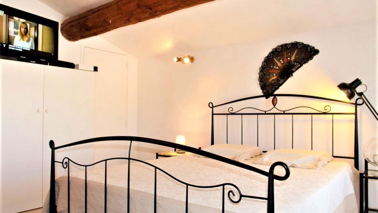Photo of Bedroom in Avignon