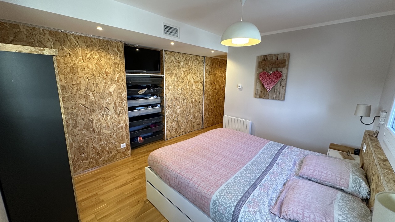 Photo of Bedroom in Cabries