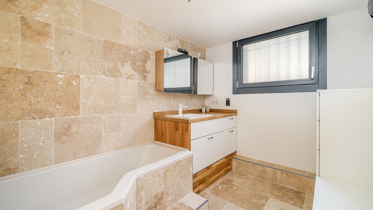 Photo of Bathroom in Cabries