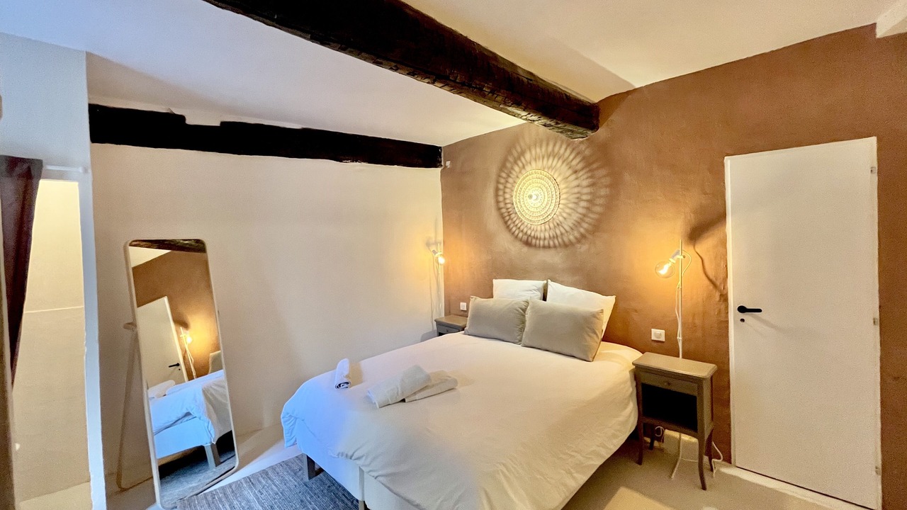 Photo of Bedroom in Venasque