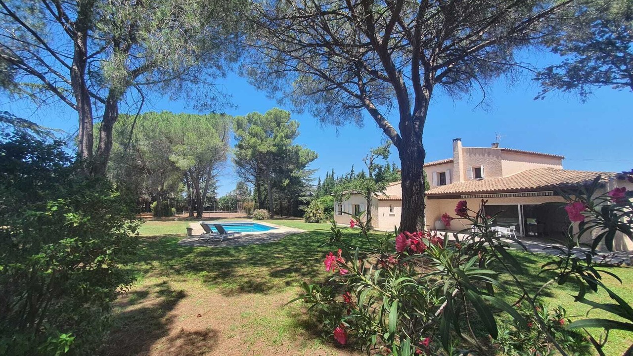 Photo of Outdoor in Garons