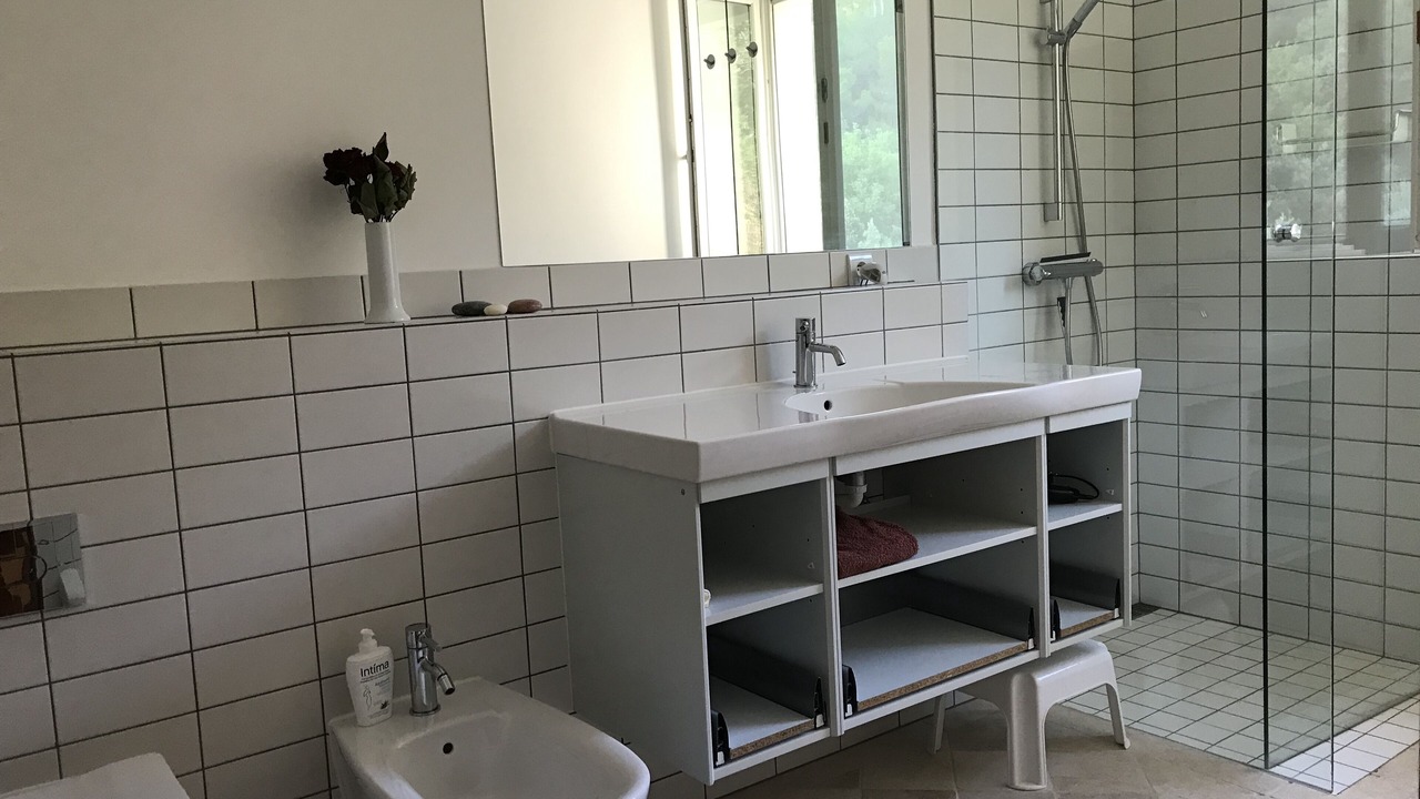 Photo of Bathroom in Callas