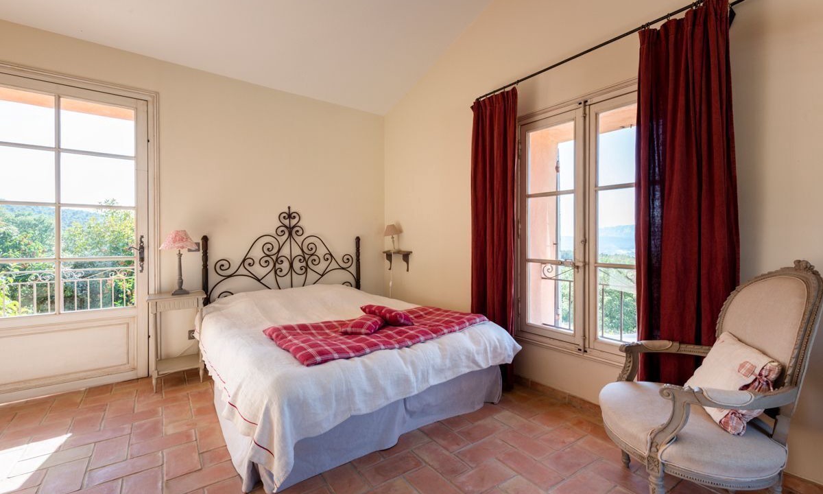 Photo of Bedroom in Trets