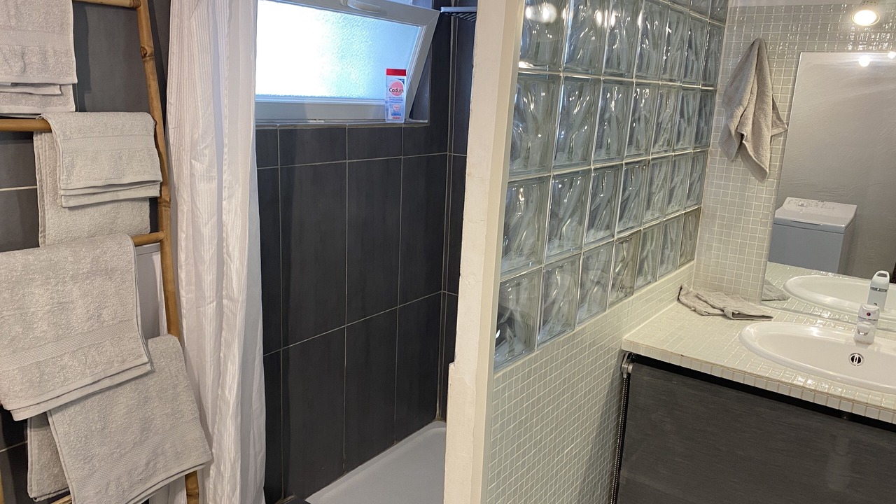 Photo of Bathroom in Martigues
