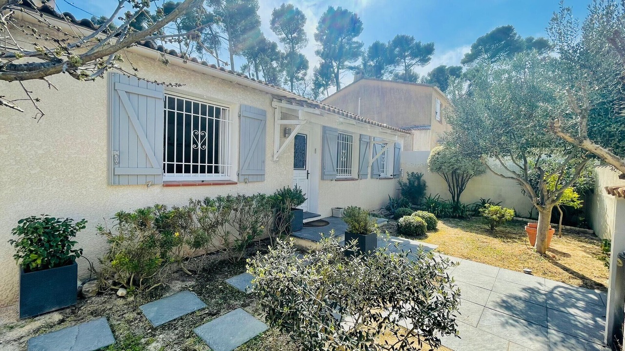 Photo of Outdoor in La Croix-Rouge
