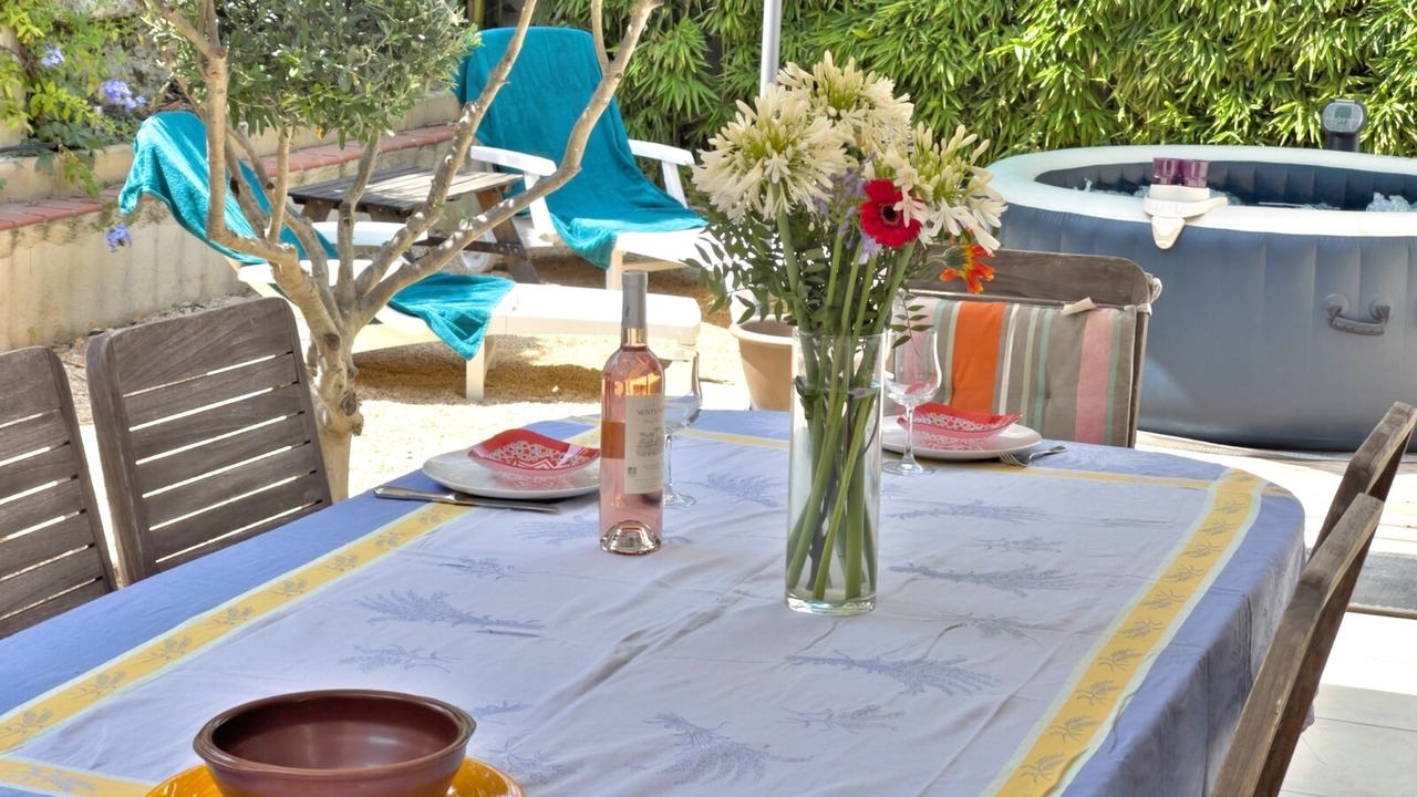 Photo of Outdoor in La Croix-Rouge
