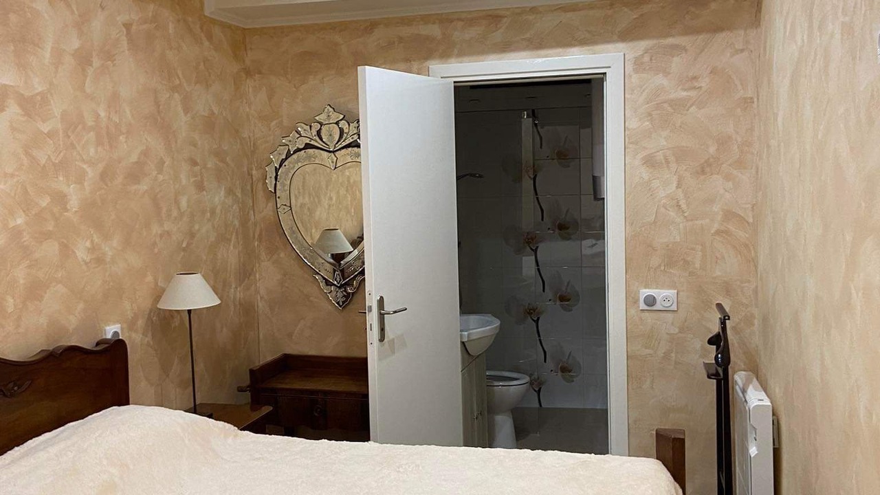 Photo of Bedroom in Tarascon
