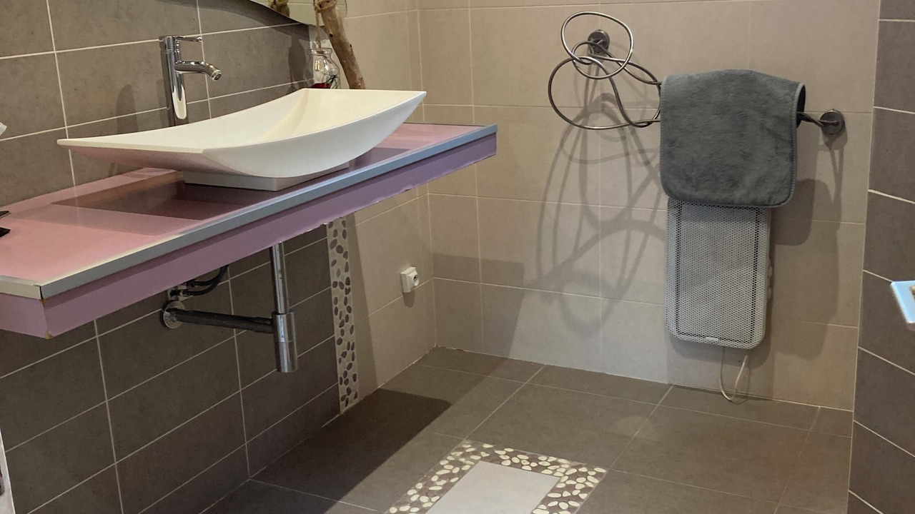 Photo of Bathroom in Salon-de-Provence