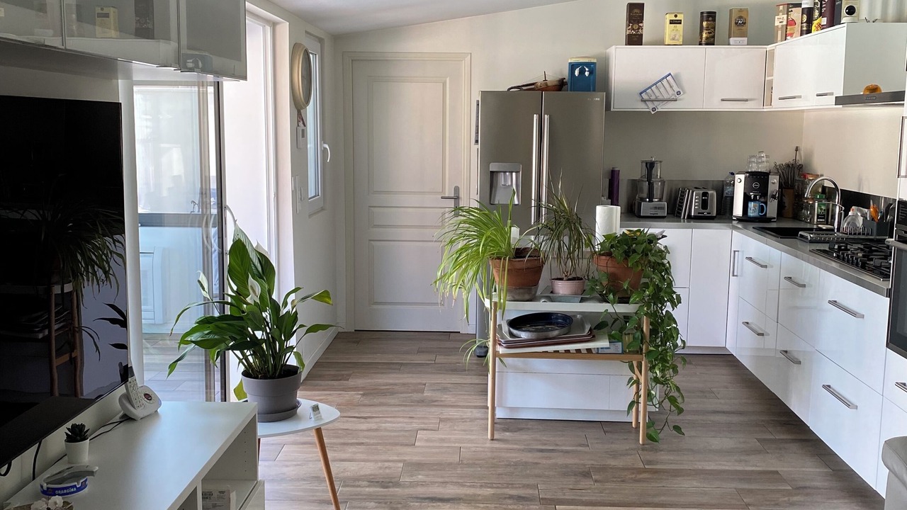 Photo of Kitchen in Velleron