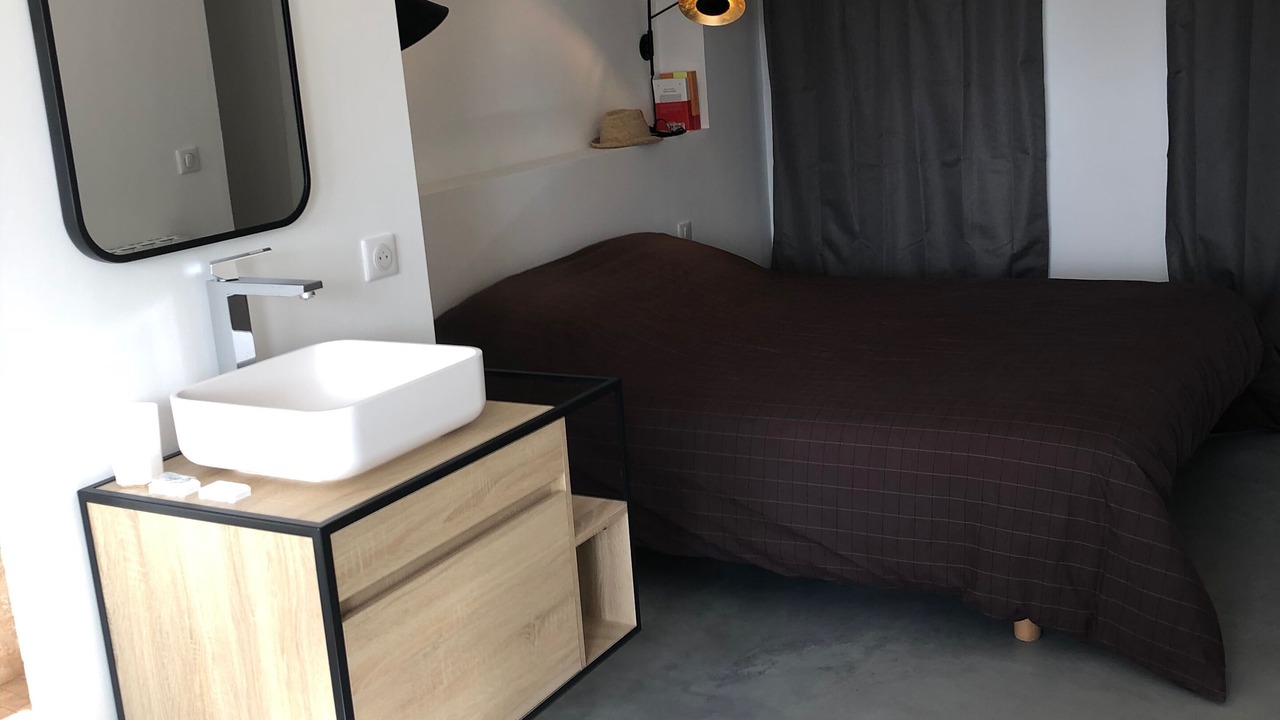 Photo of Bedroom in Ampus