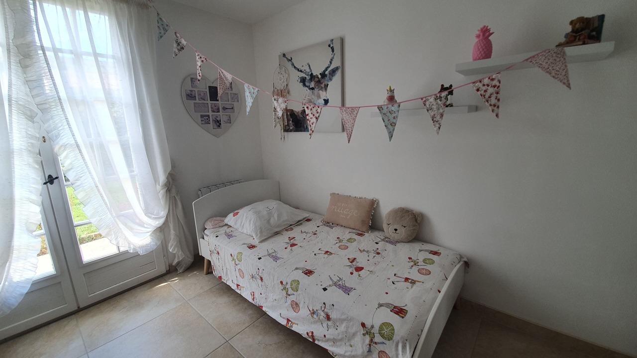 Photo of Bedroom in Chateauneuf-les-Martigues