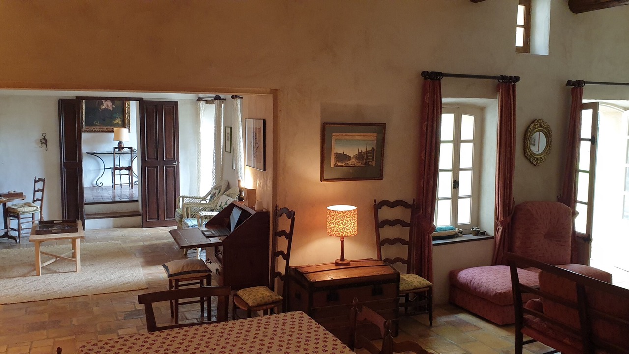 Photo of Livingroom in Lioux