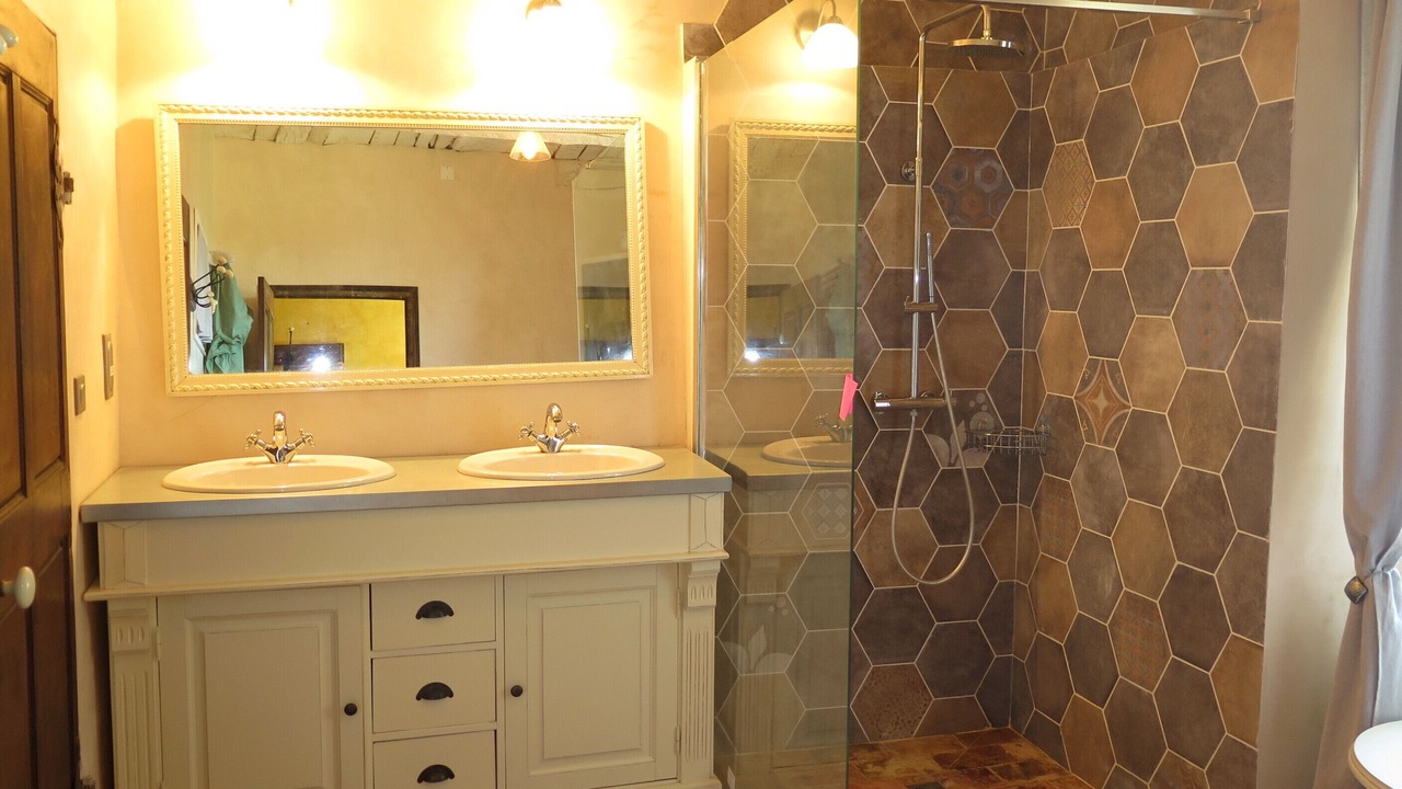 Photo of Bathroom in Valensole