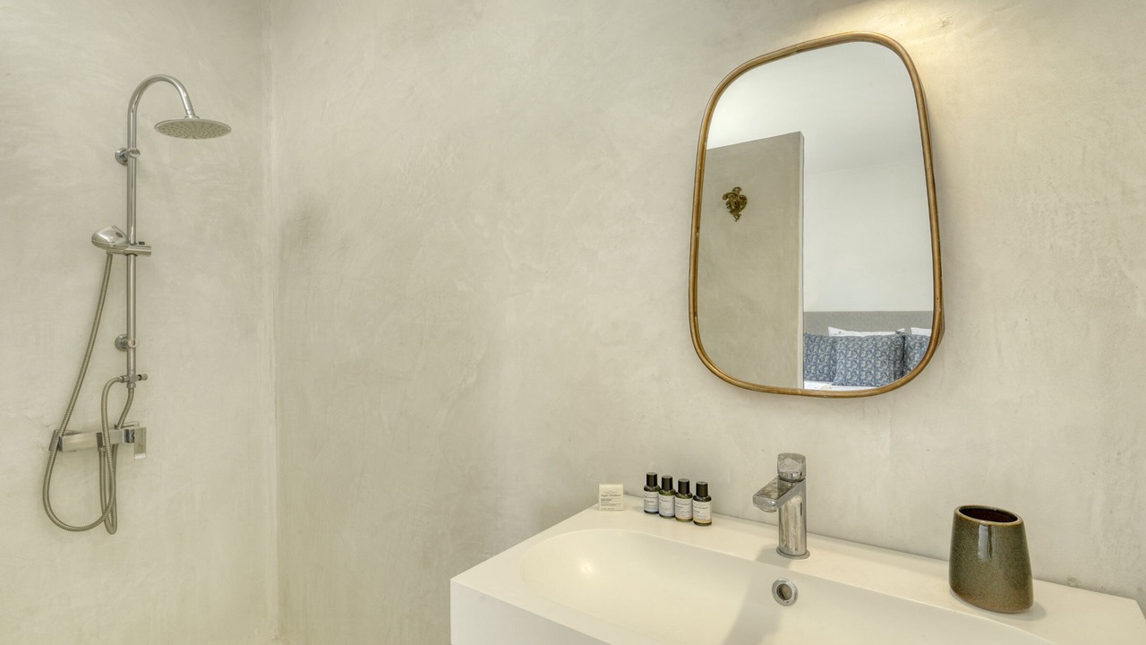 Photo of Bathroom in Chateauneuf-de-Gadagne