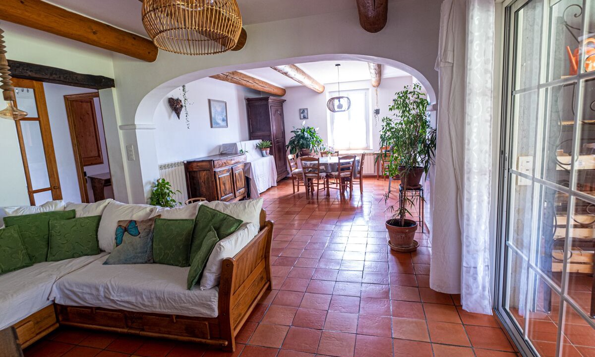 Photo of Livingroom in Fox-Amphoux