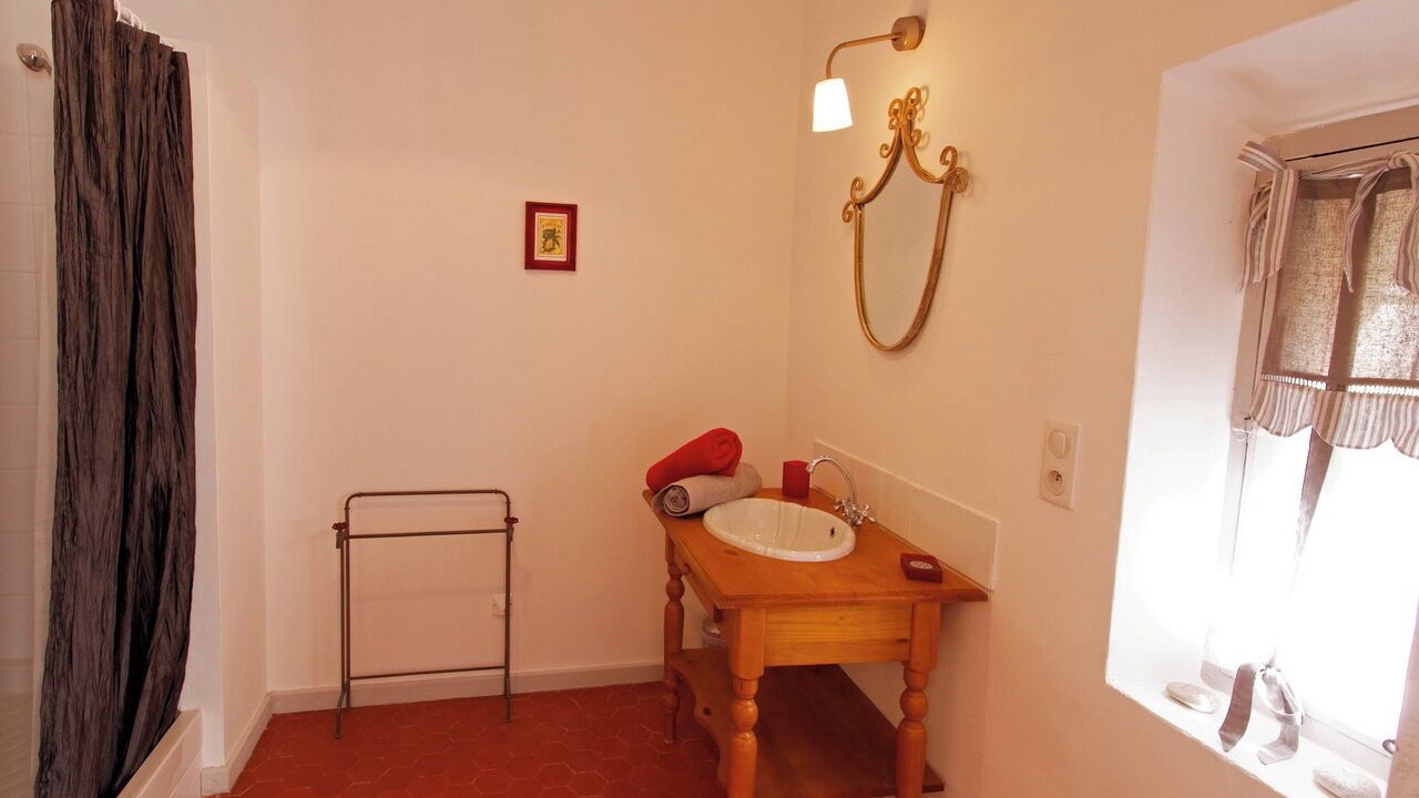 Photo of Bathroom in Carces