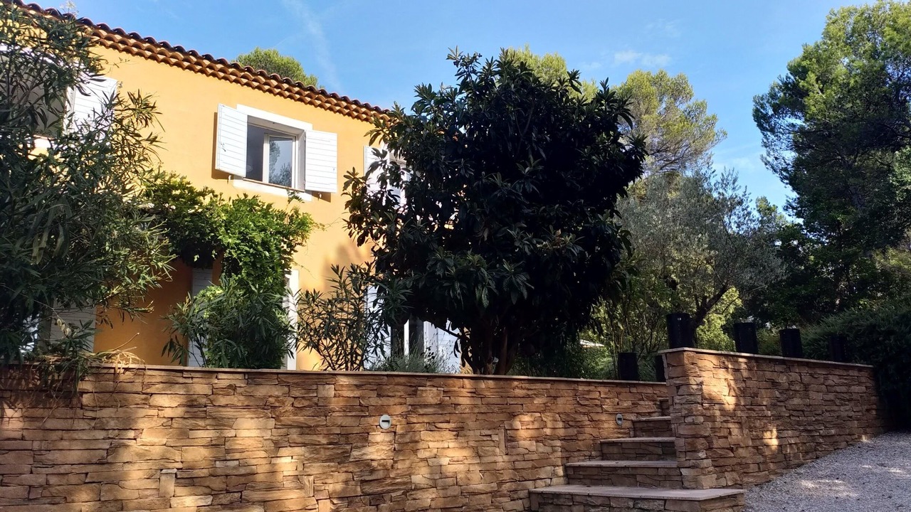 Photo of Outdoor in Belcodene