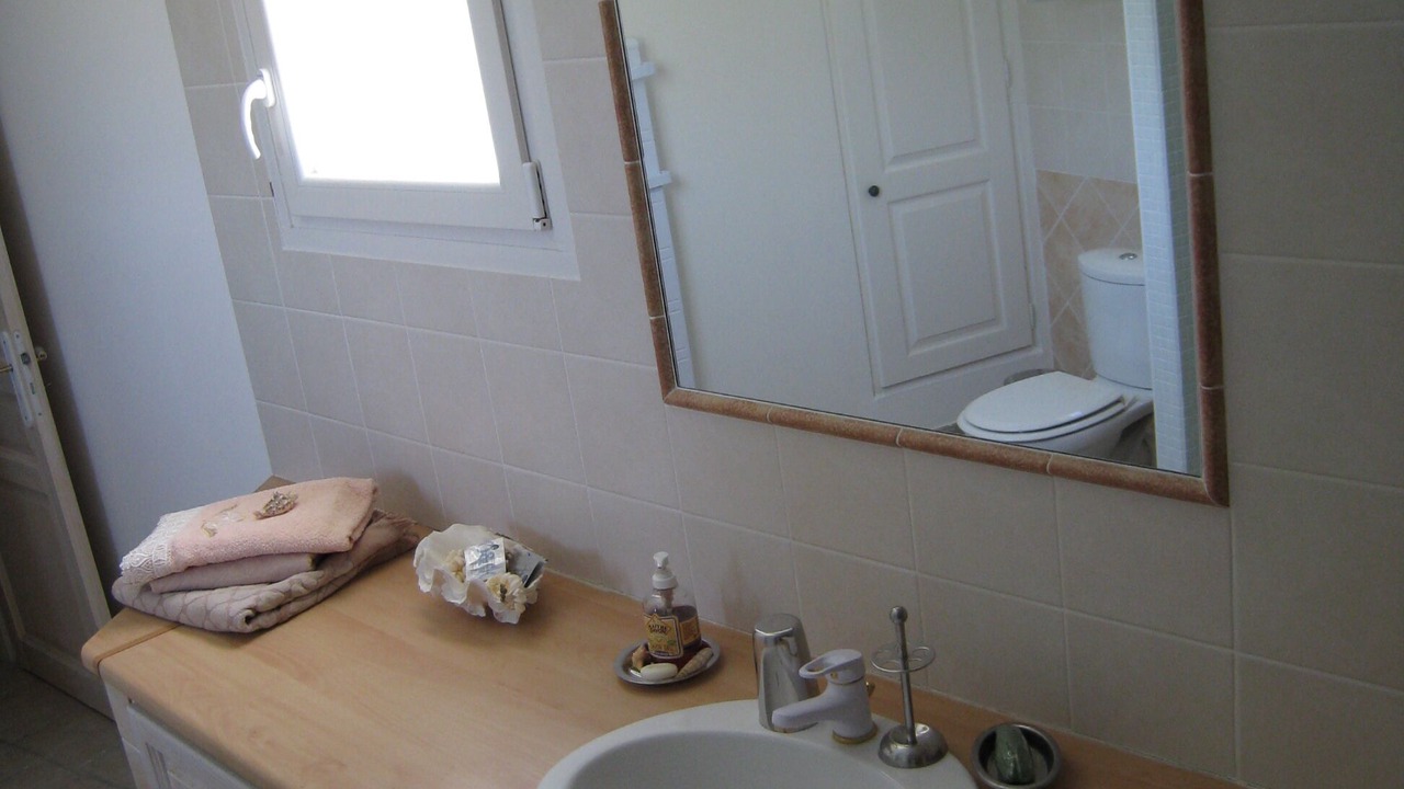 Photo of Bathroom in Comps
