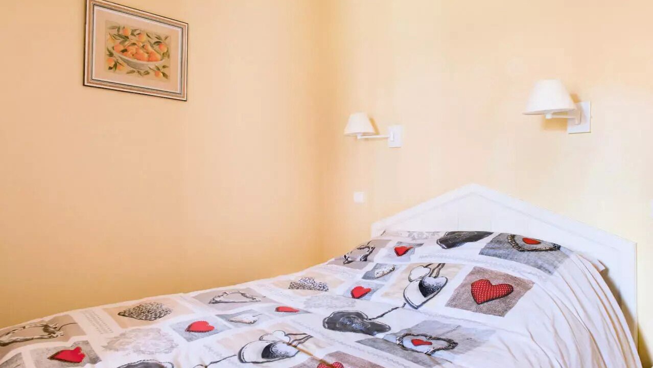 Photo of Bedroom in Pont Royal