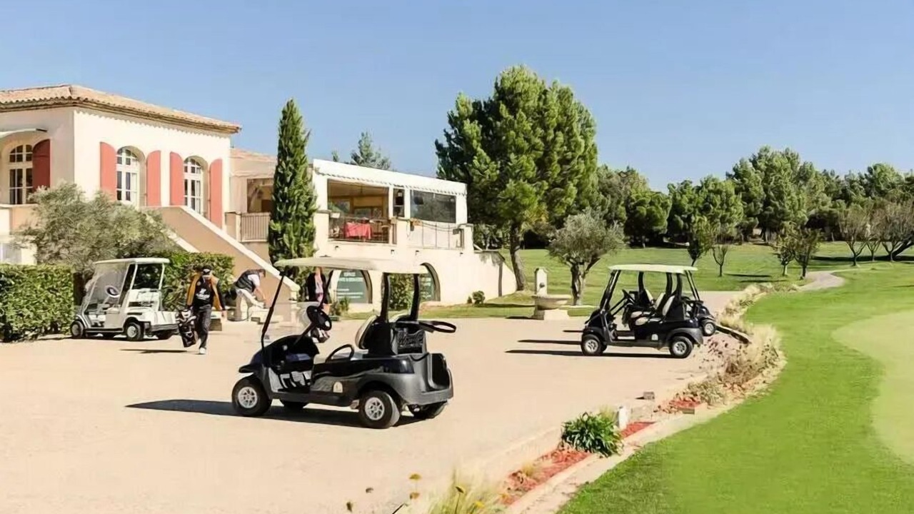 Photo of Outdoor in Pont Royal