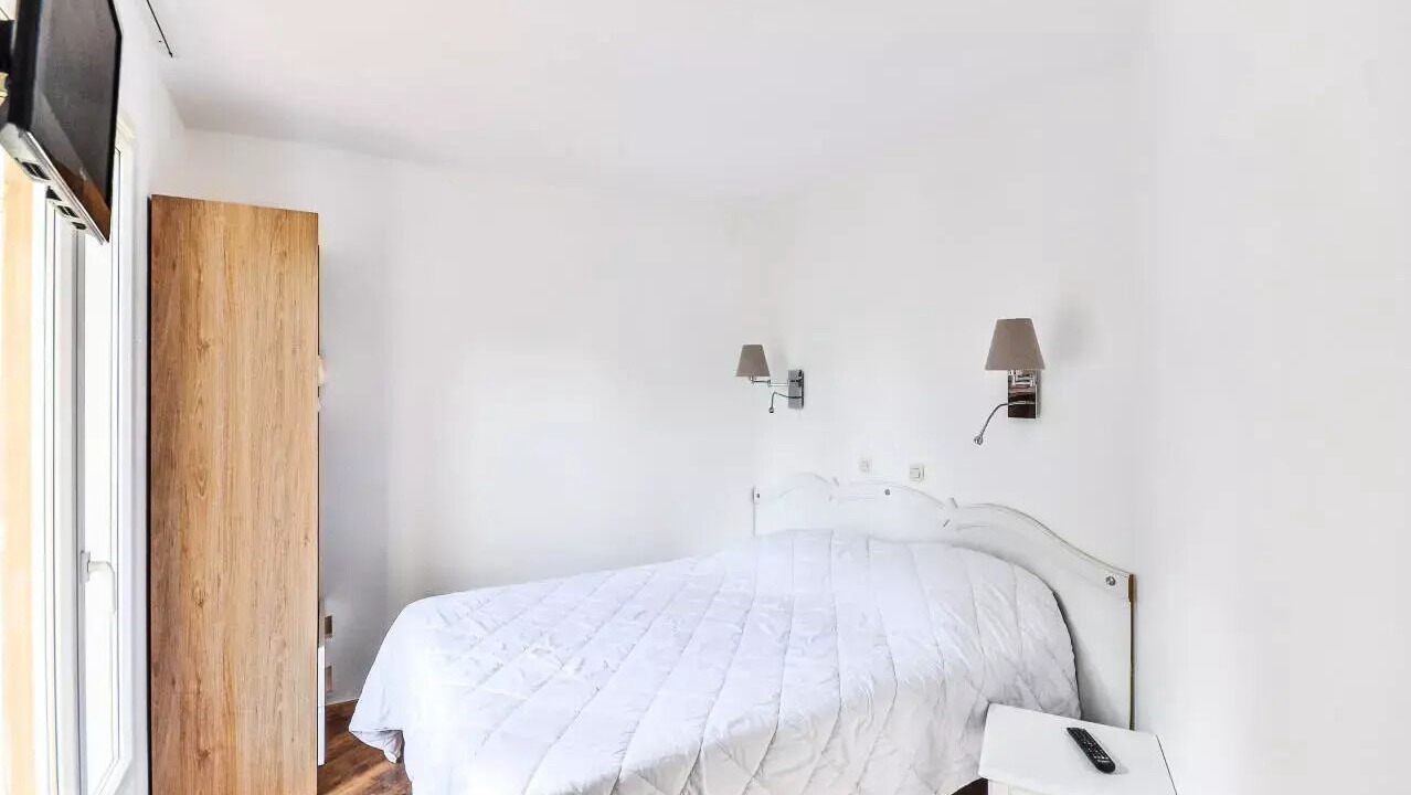 Photo of Bedroom in Pont Royal