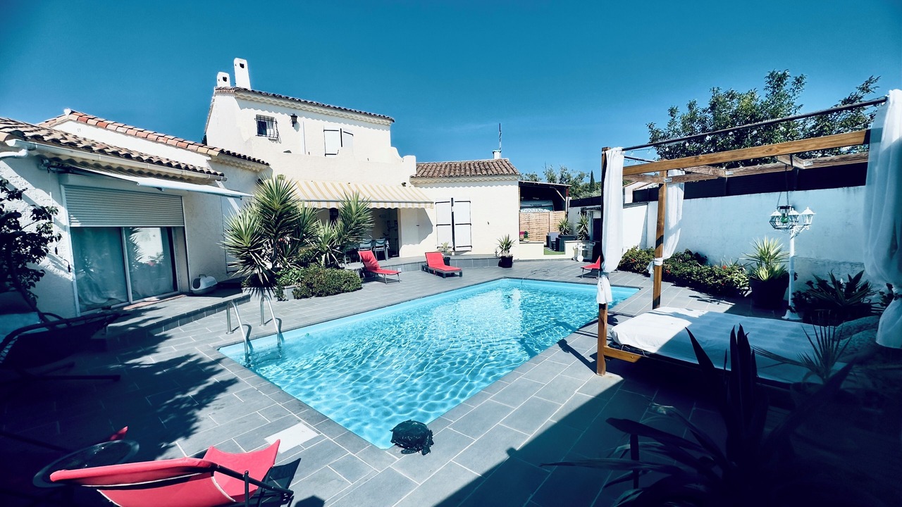 Photo of Outdoor in Istres