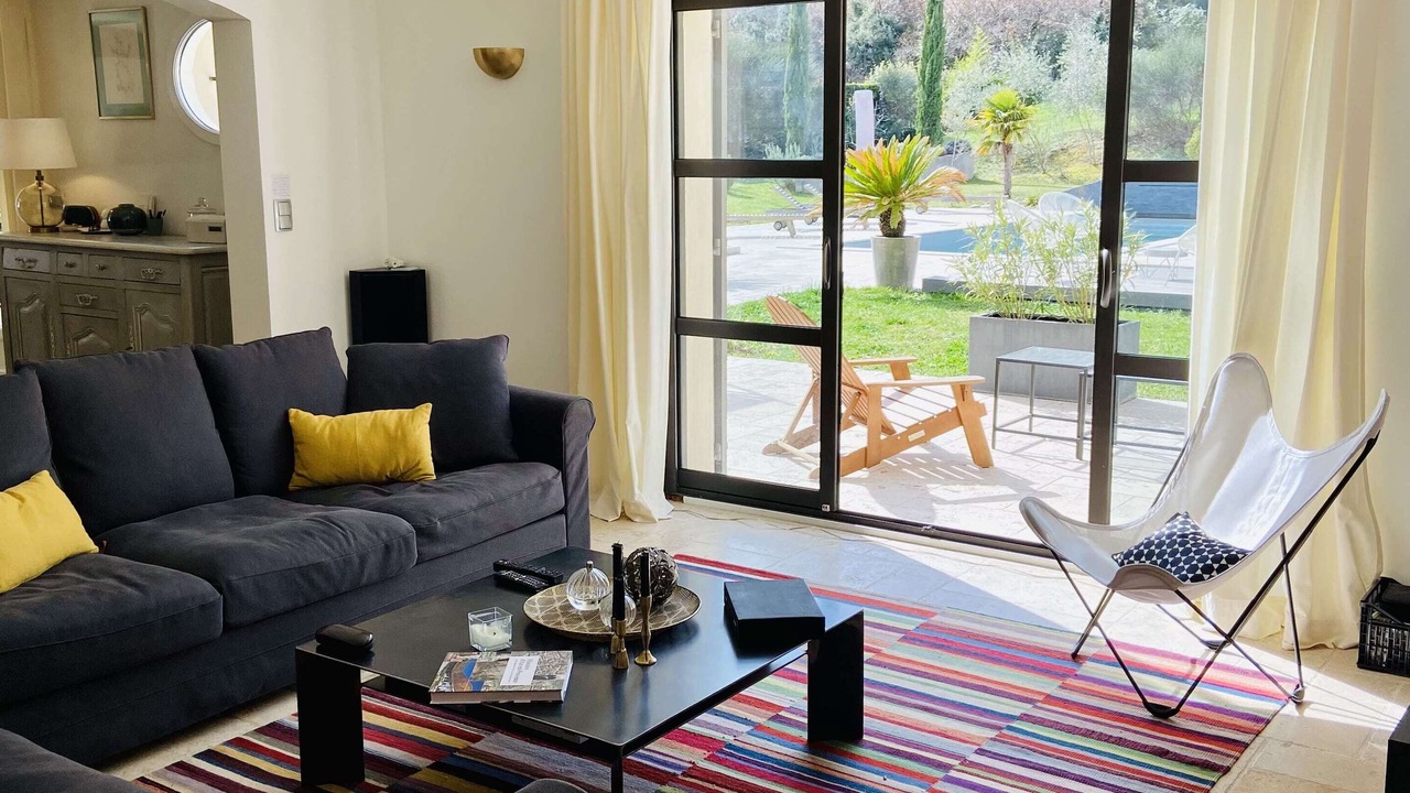Photo of Livingroom in Venelles