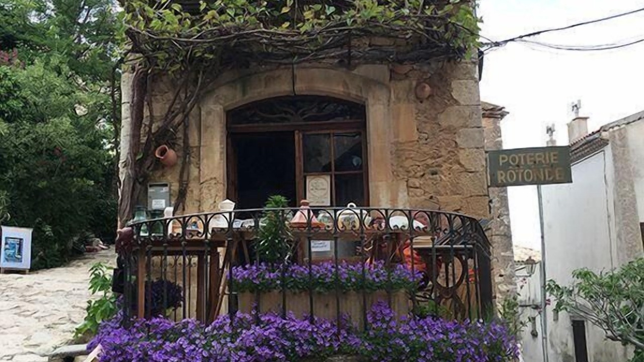 Photo of Outdoor in Simiane-la-Rotonde