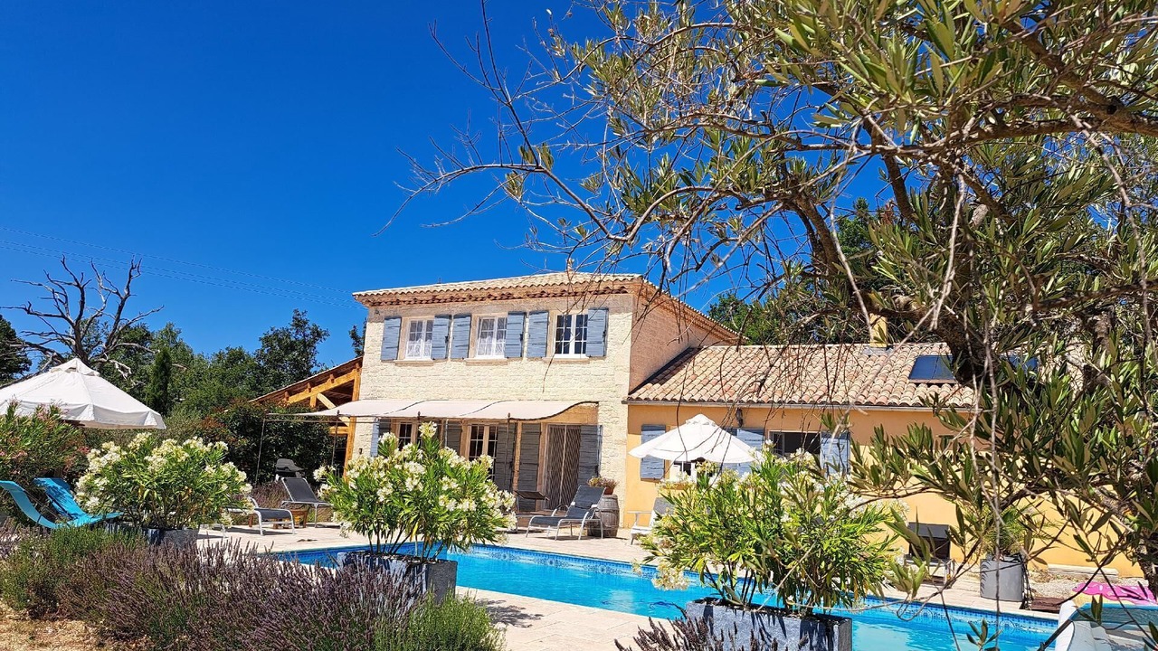 Photo of Outdoor in Simiane-la-Rotonde
