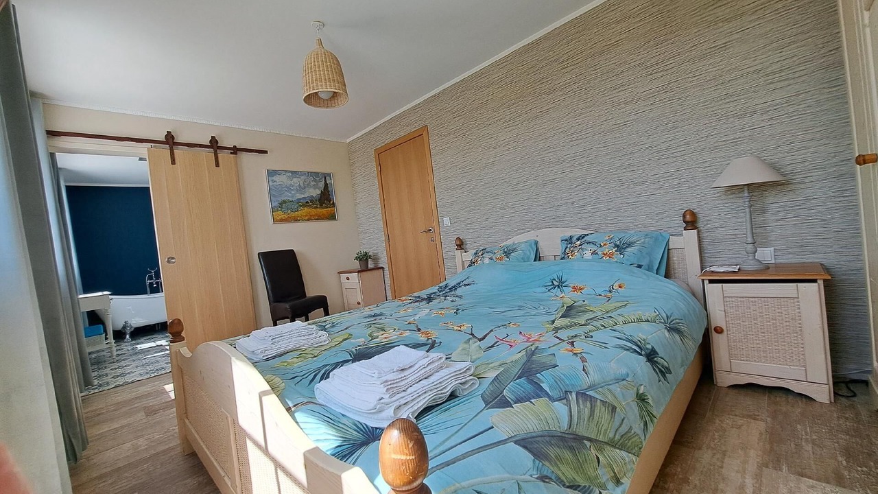 Photo of Bedroom in Simiane-la-Rotonde