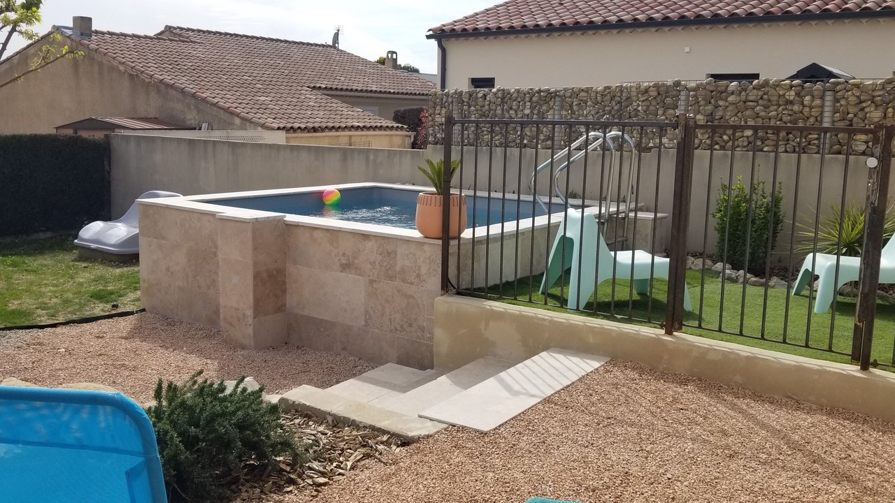 Photo of Outdoor in Caromb