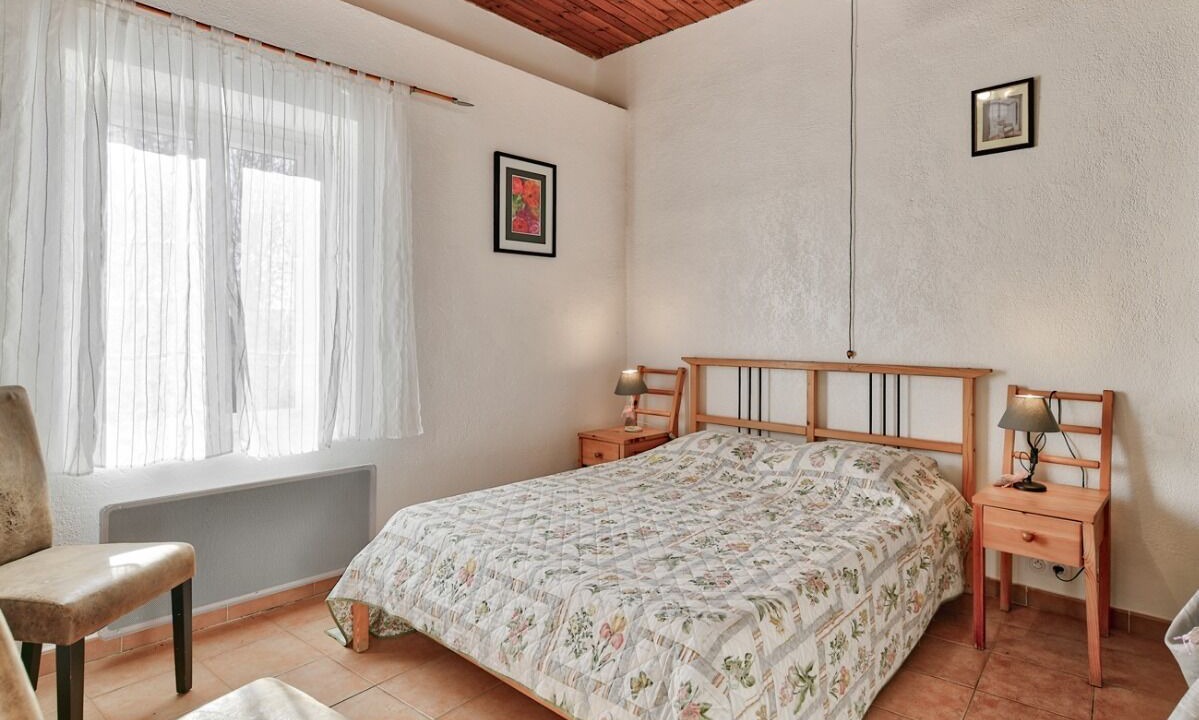 Photo of Bedroom in Villelaure