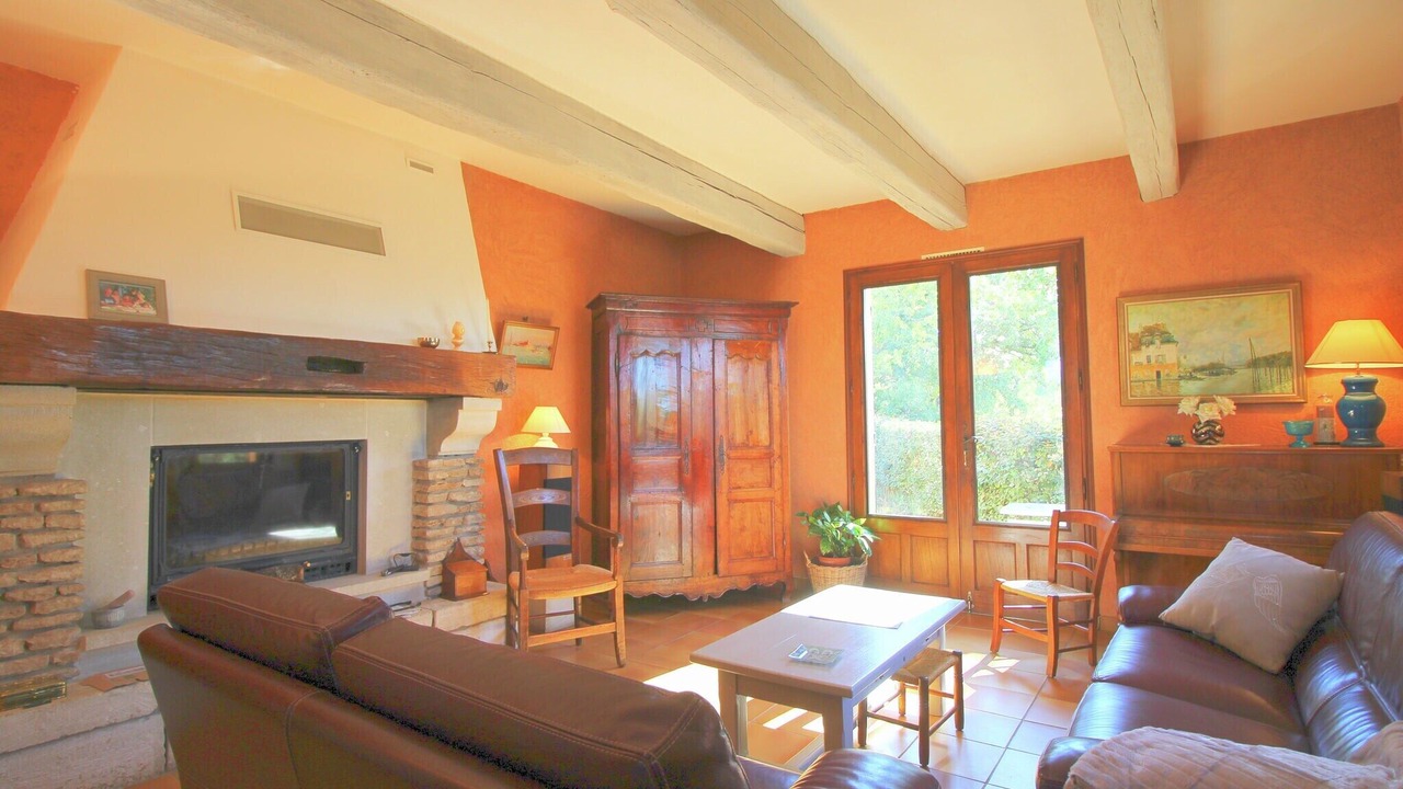 Photo of Livingroom in Roussillon