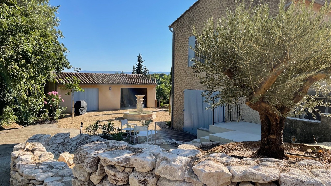 Photo of Patio Balcony in Bonnieux