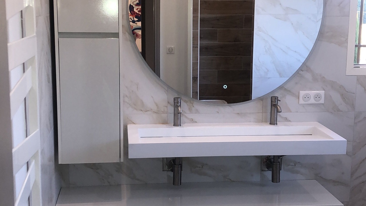 Photo of Bathroom in La Tour-d'Aigues