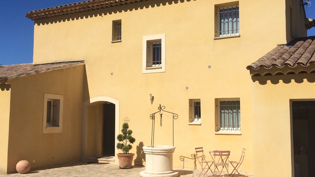 Photo of Outdoor in La Tour-d'Aigues