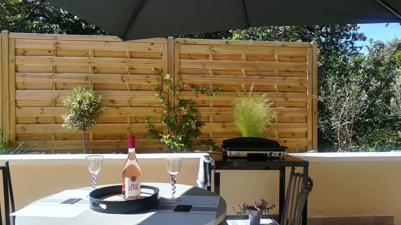 Photo of Outdoor in Chateauneuf-de-Gadagne