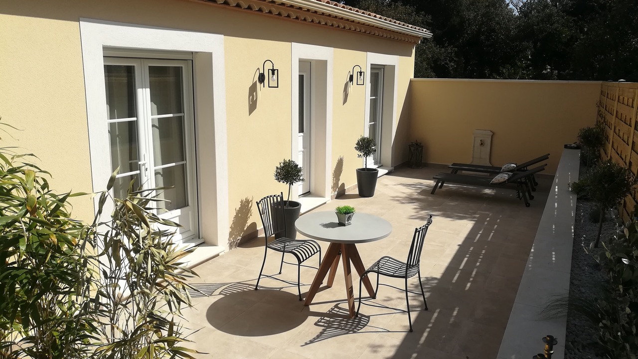 Photo of Outdoor in Chateauneuf-de-Gadagne