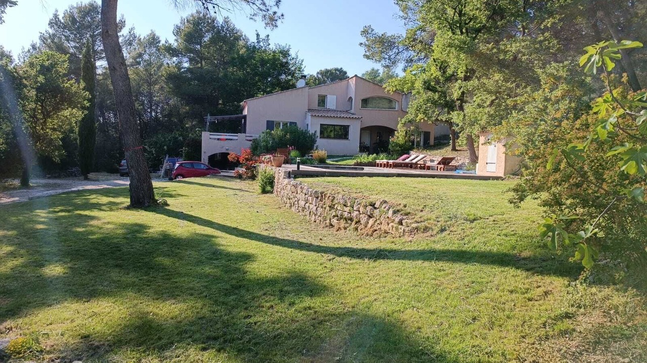 Photo of Outdoor in Venelles