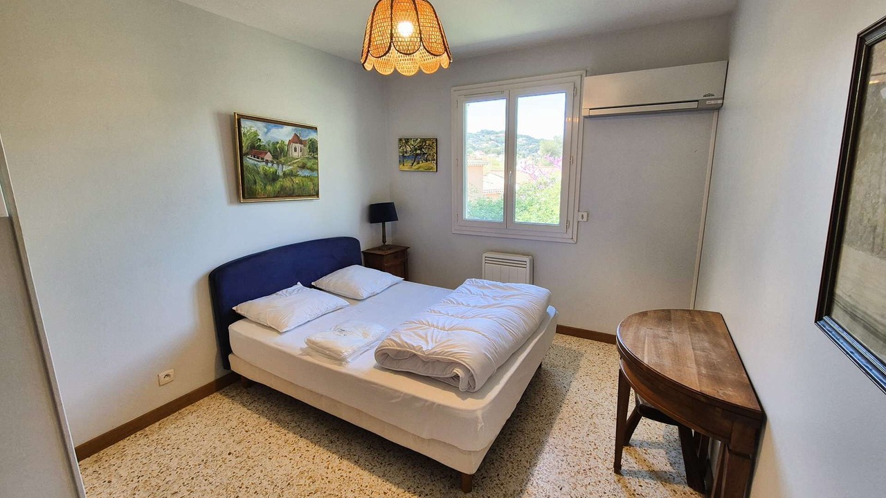 Photo of Bedroom in Saint-Mandrier-sur-Mer