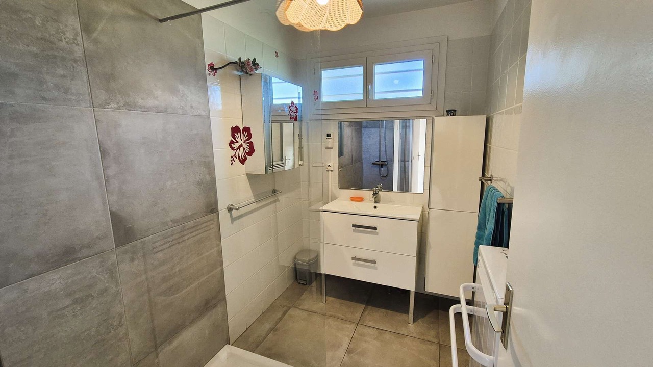 Photo of Bathroom in Saint-Mandrier-sur-Mer