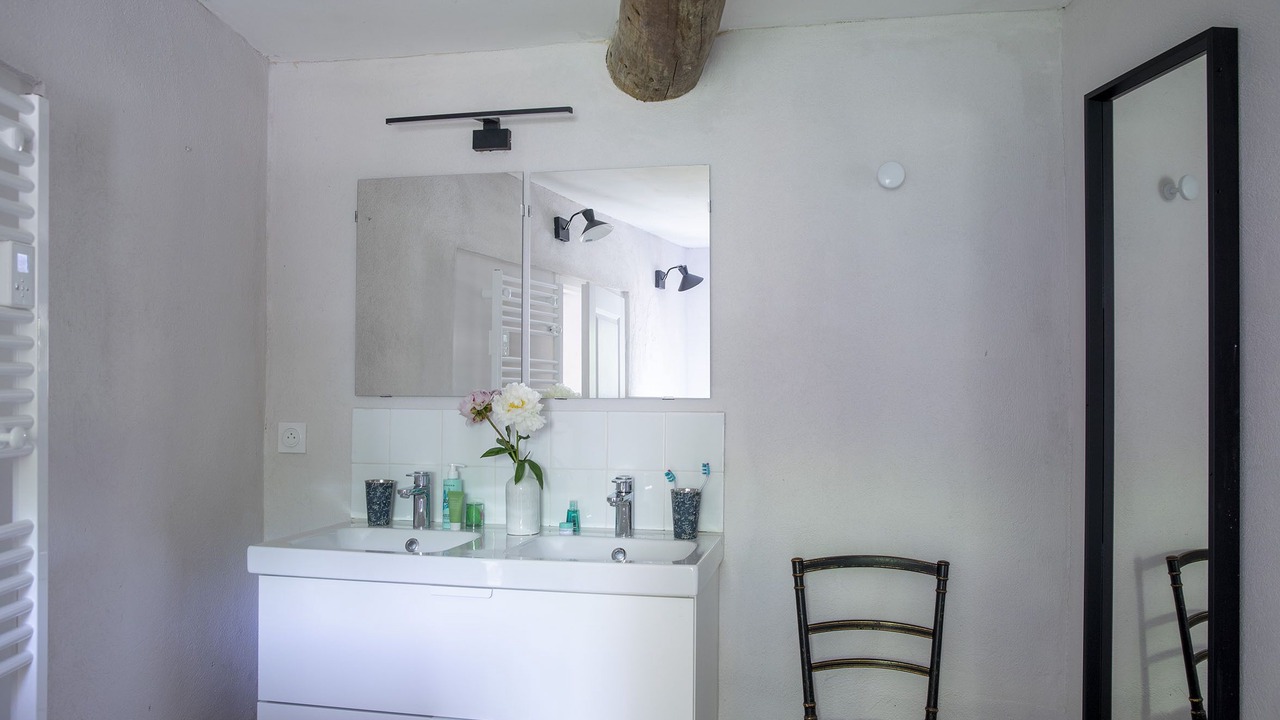 Photo of Bathroom in Villes-sur-Auzon