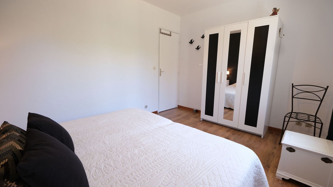Photo of Bedroom in Gargas