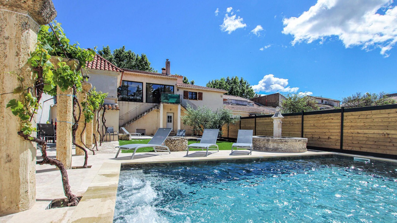 Photo of Outdoor in Rochefort-du-Gard
