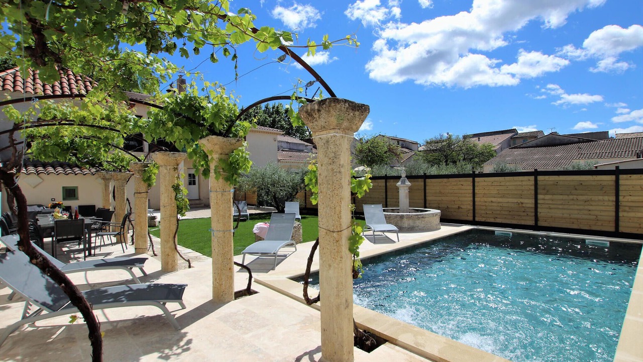 Photo of Outdoor in Rochefort-du-Gard