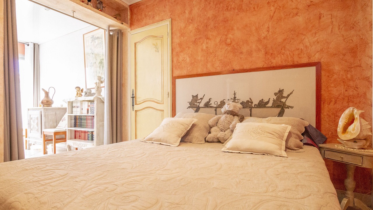 Photo of Bedroom in Vitrolles