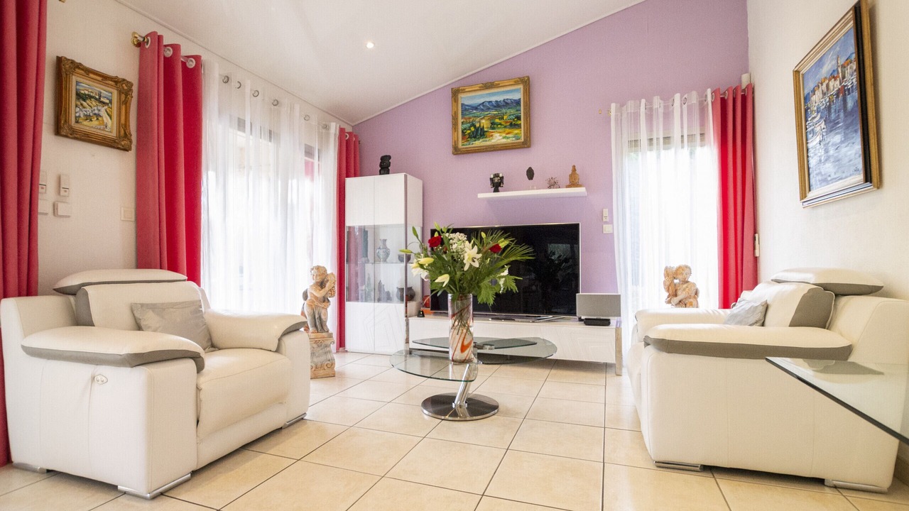 Photo of Livingroom in Vitrolles